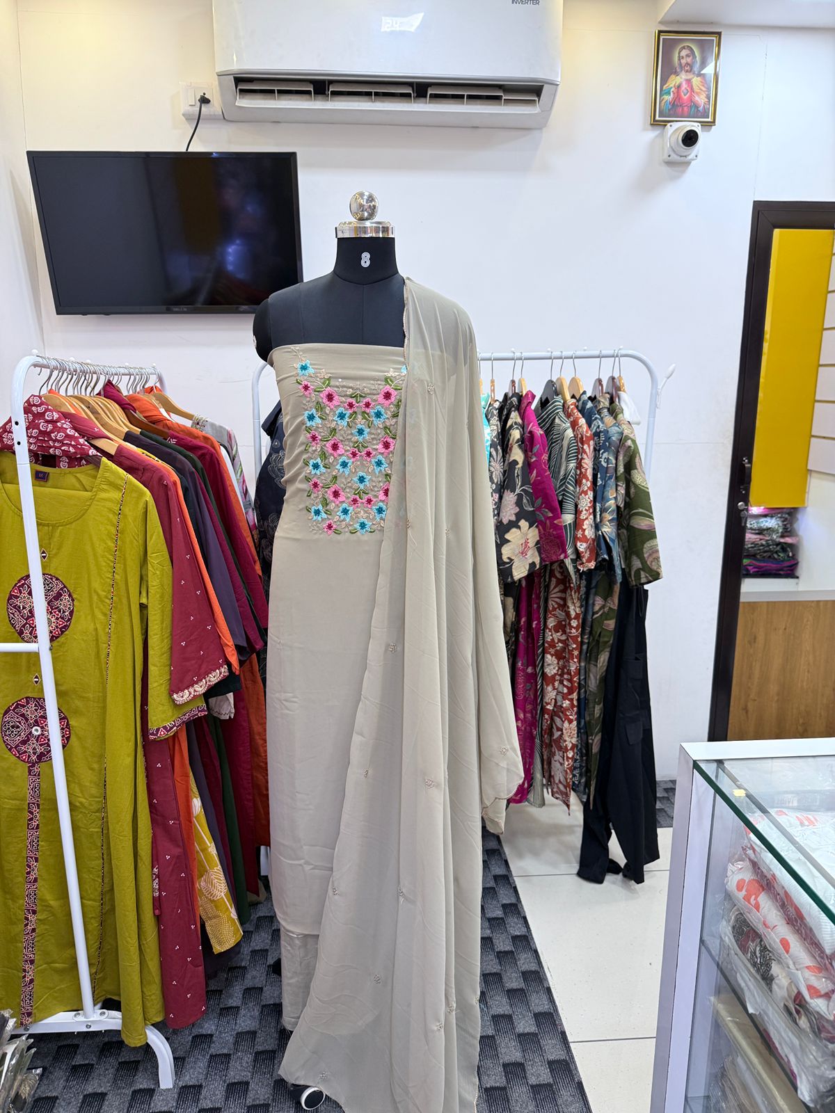 LS0122 - Unstitched Salwar Material