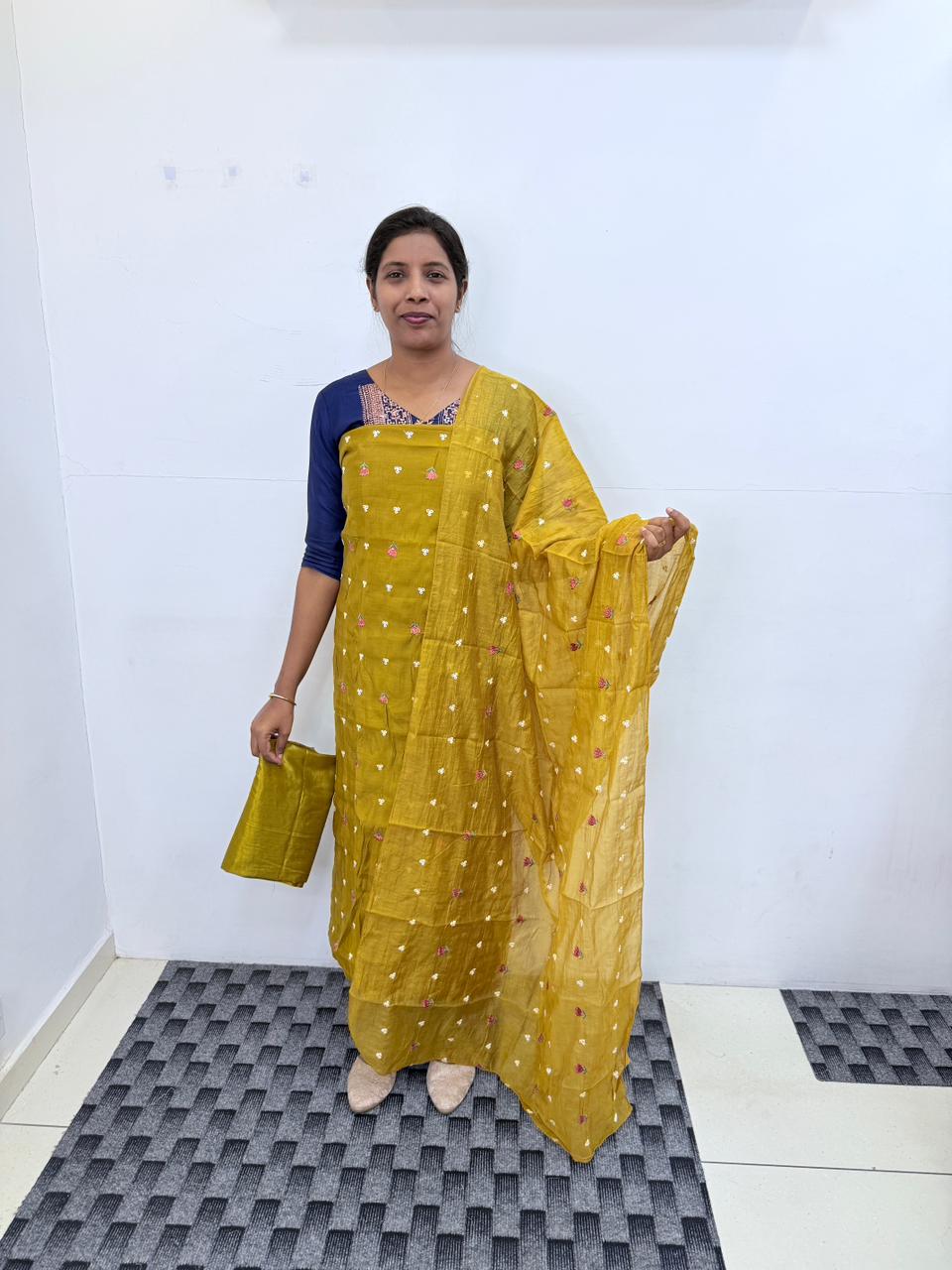 LS0158 Mul Chandheri Unstitched salwar material