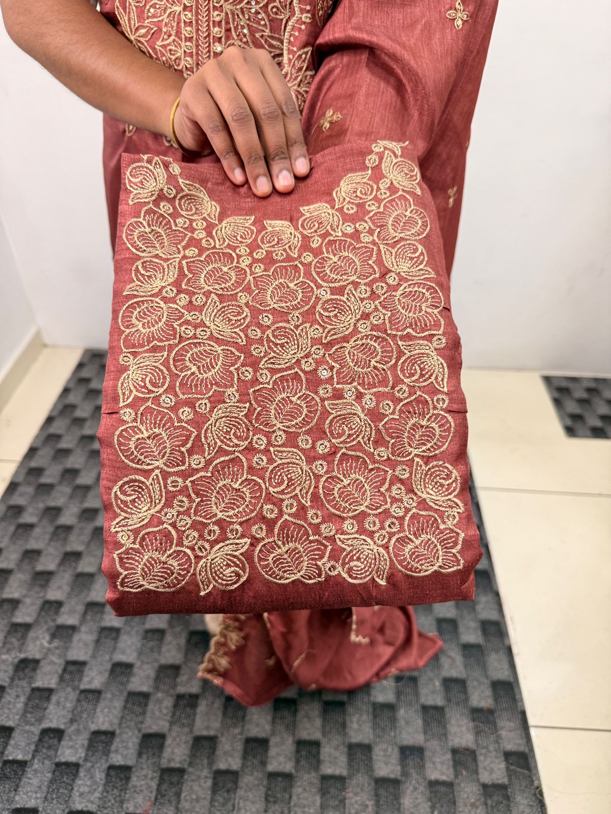 LS0165 Vichithra Silk Unstitched Material
