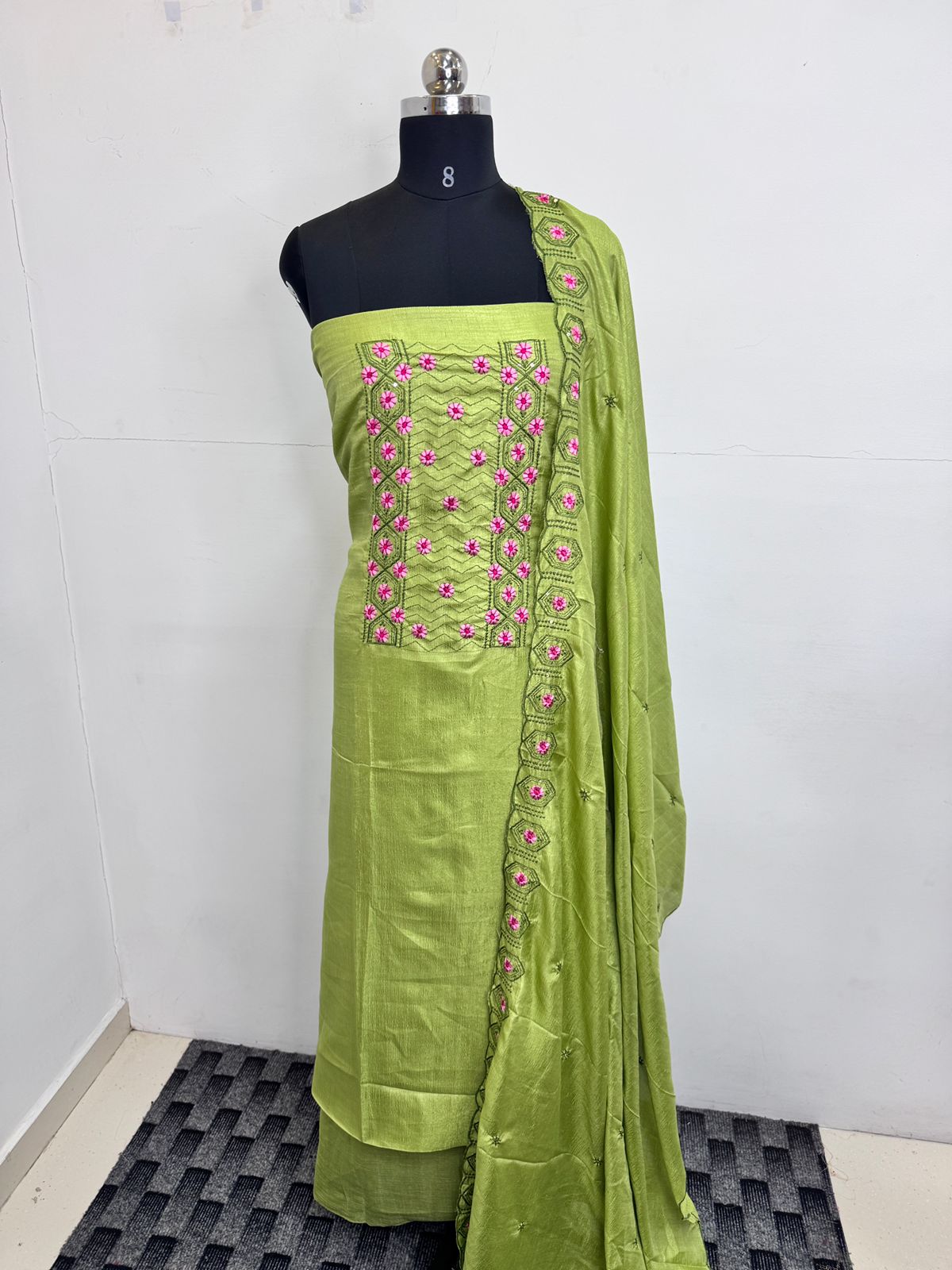 LS0166 Vichithra Unstitched Material