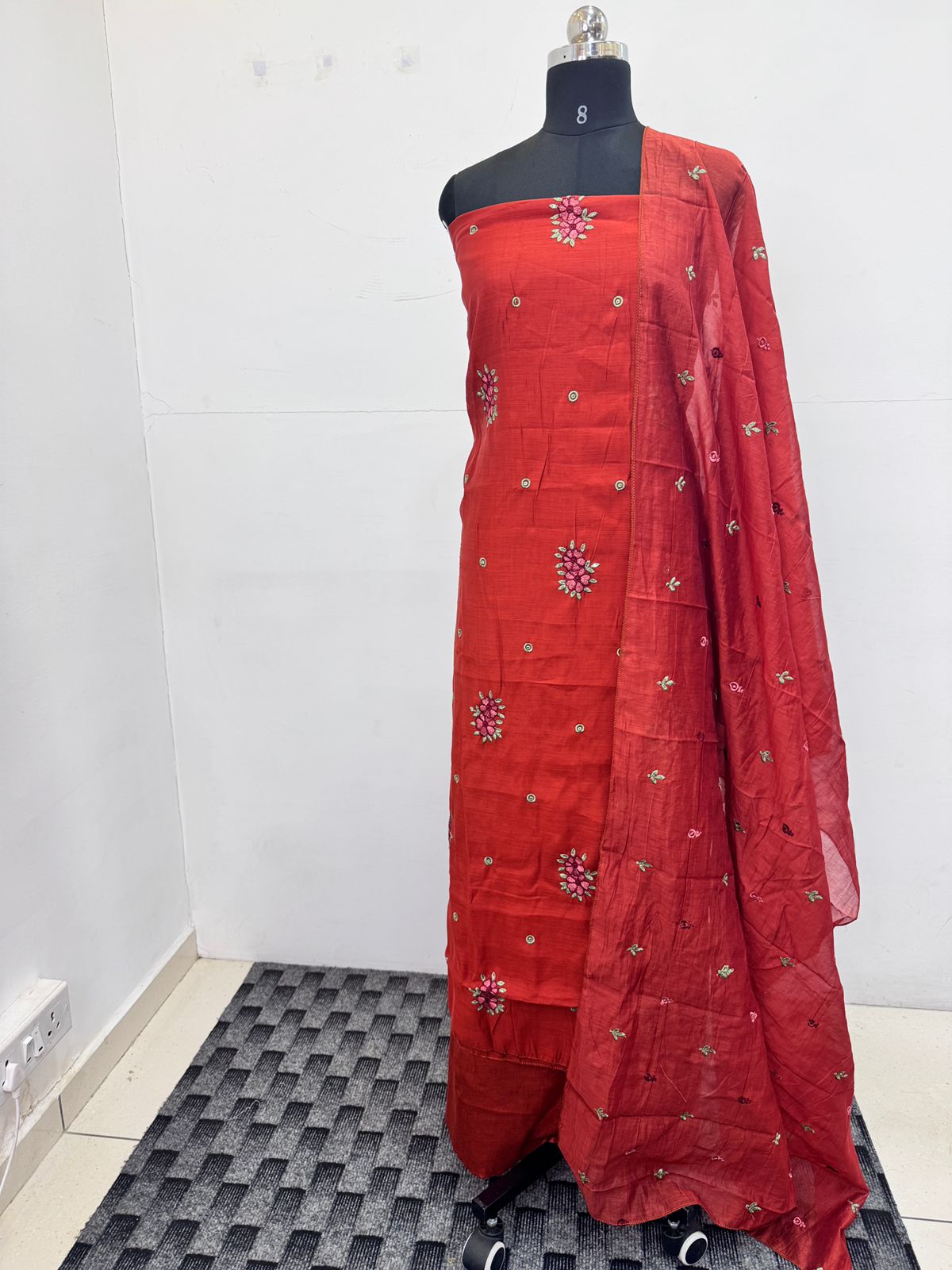 LS0157 Mul Chanderi Unstitched Salwar