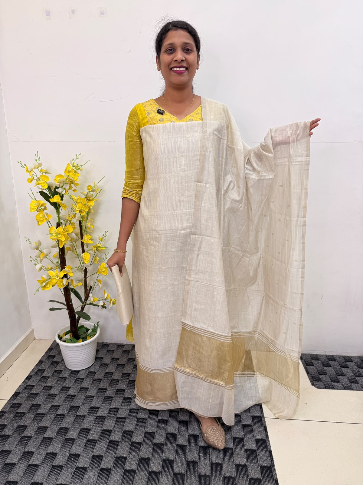 Ls0192 Onam Collection unstitched Material
