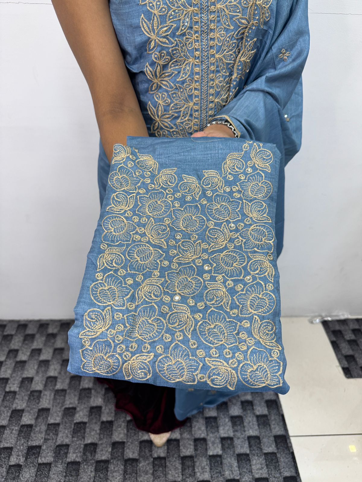 LS0165 Vichithra Silk Unstitched Material