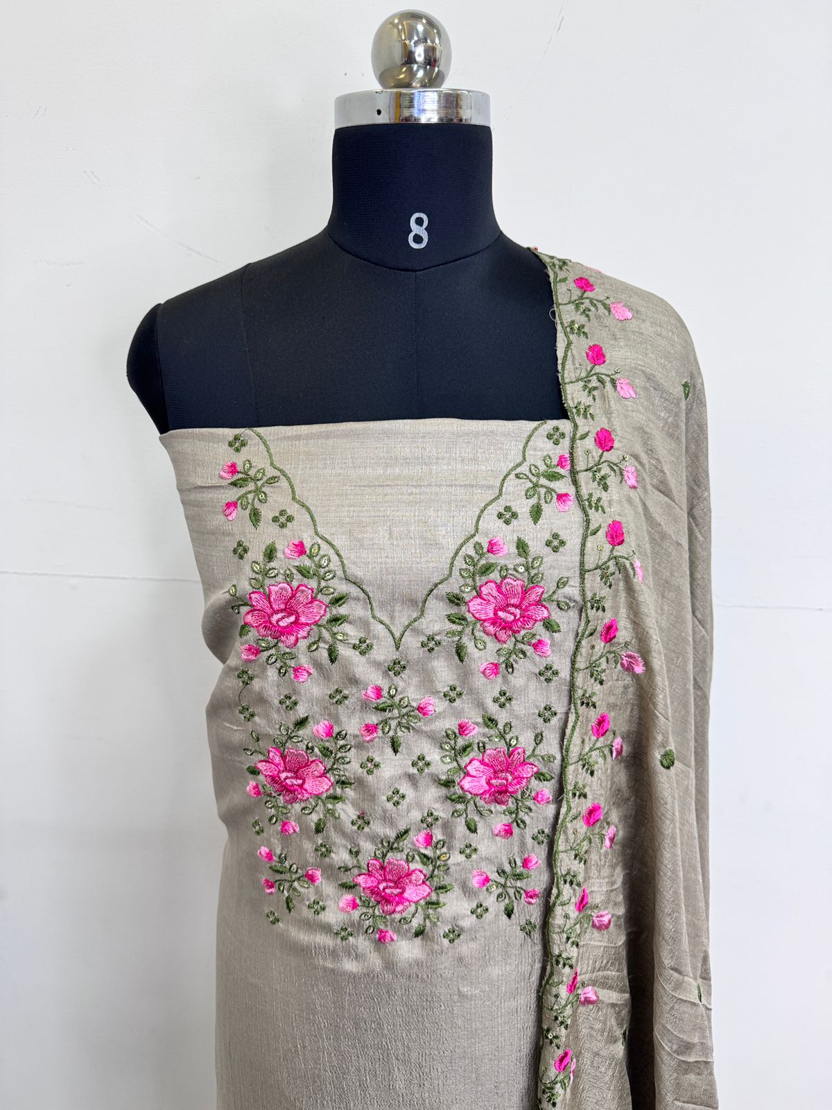 LS0160 Vichithra silk unstitched Material