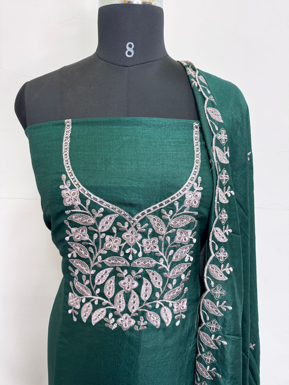 LS0175 Vichithra Silk Unstitched Salwar Material